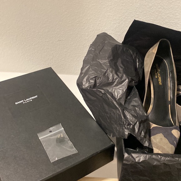 Saint Laurent Ysl pumps #pumps #ysl #saintlaurent - Picture 6 of 6